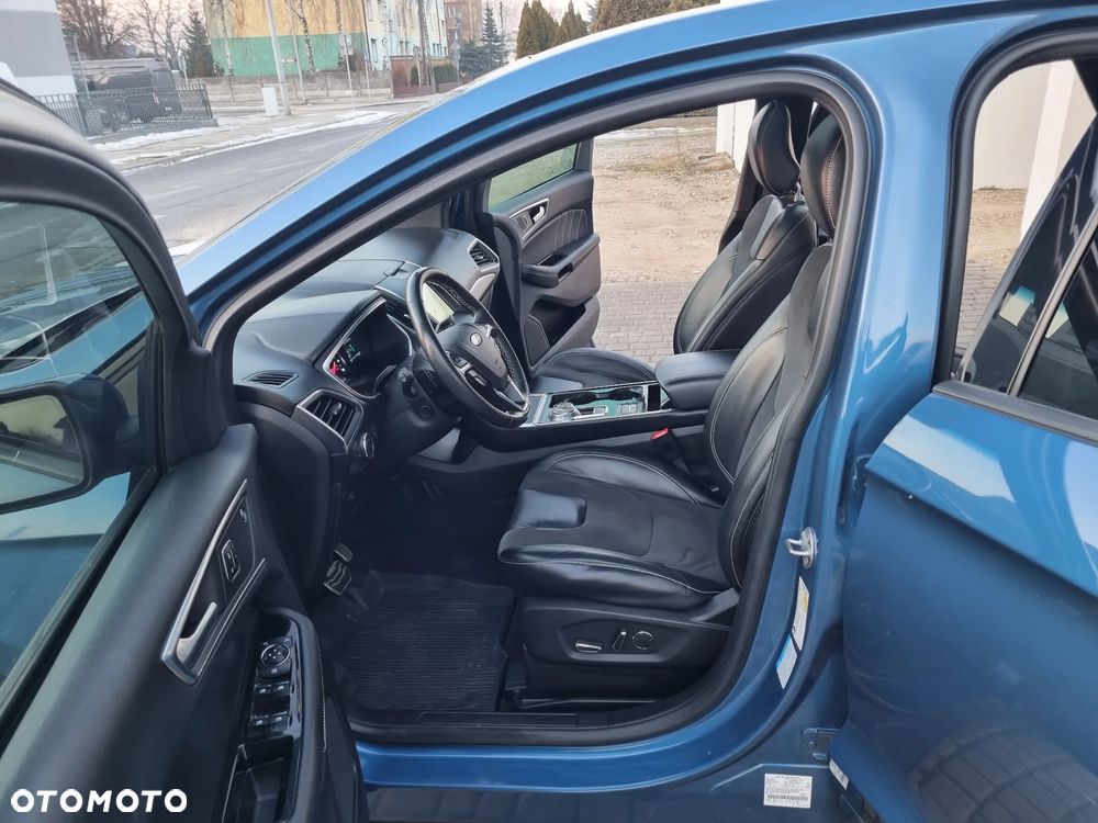 Ford Edge - 5