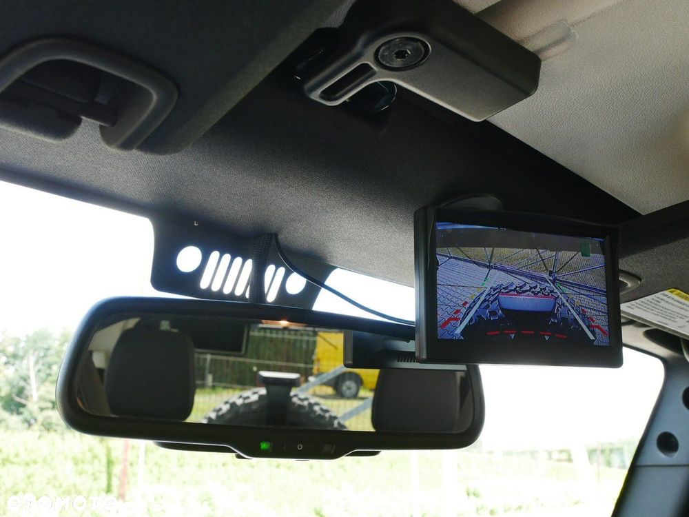 Jeep Wrangler 3.6 Unlim X - 26