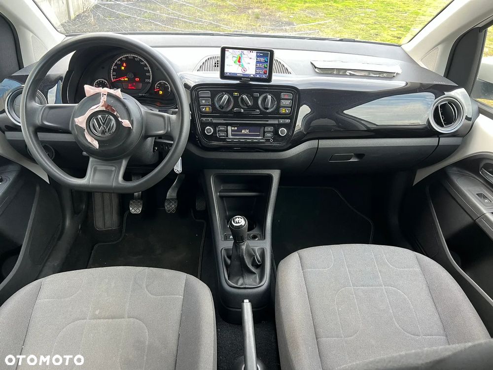 Volkswagen up! (BlueMotion Technology) move - 21
