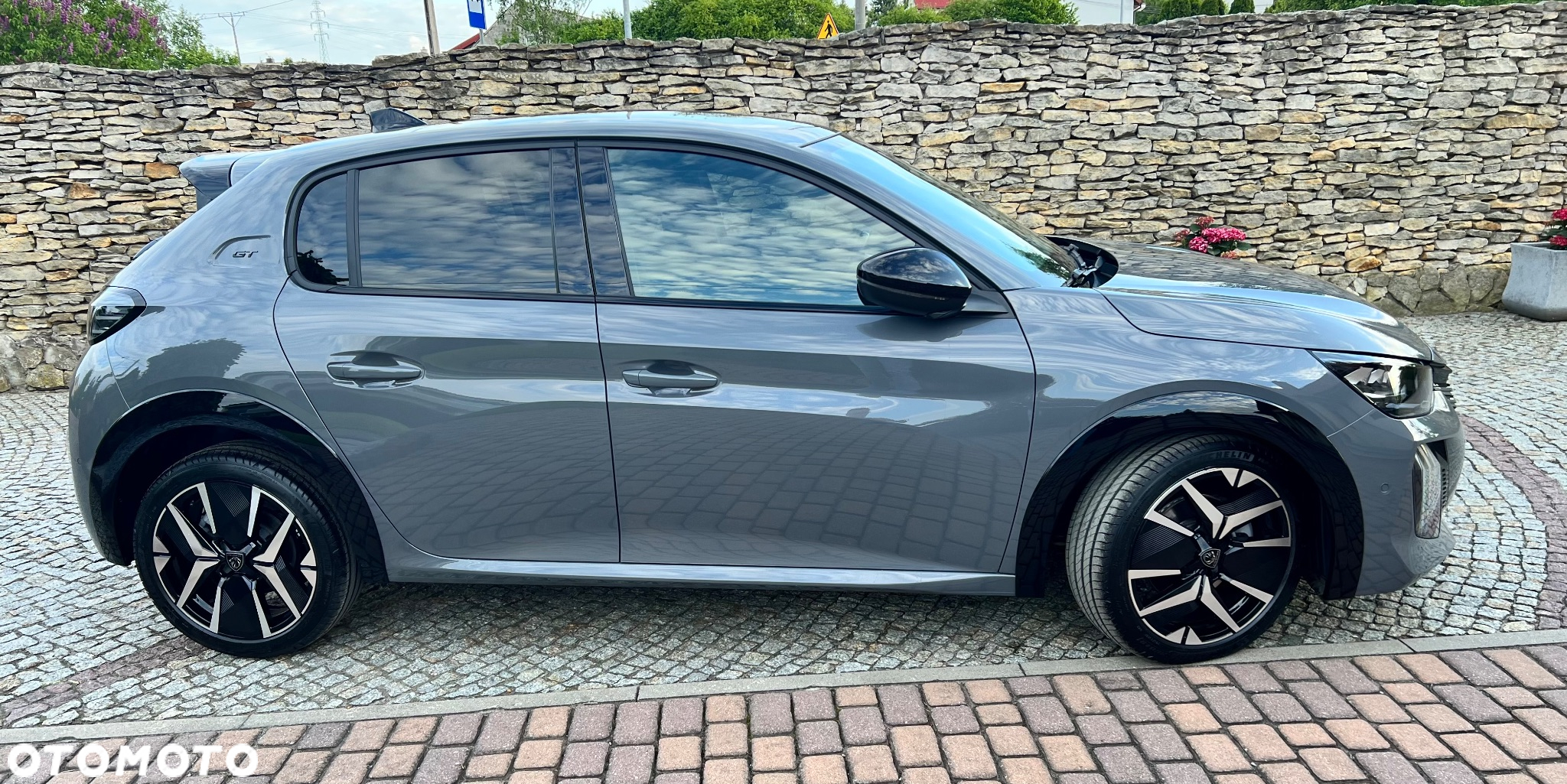 Peugeot 208 1.2 mHEV GT - 5