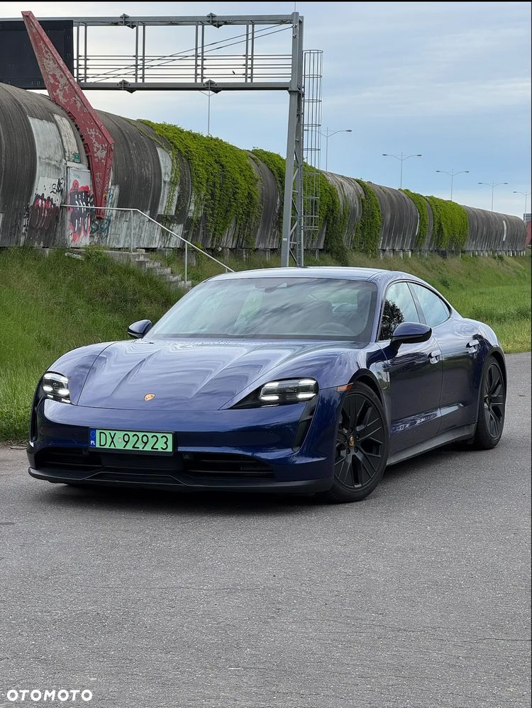 Porsche Taycan - 1