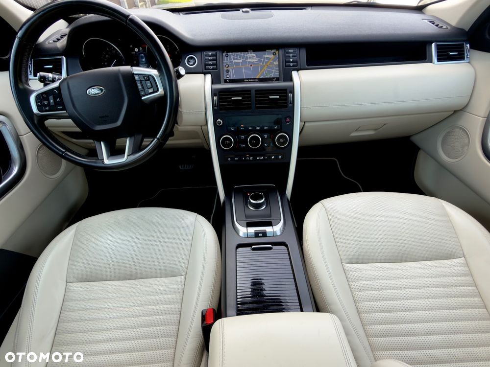 Land Rover Discovery Sport TD4 HSE - 25