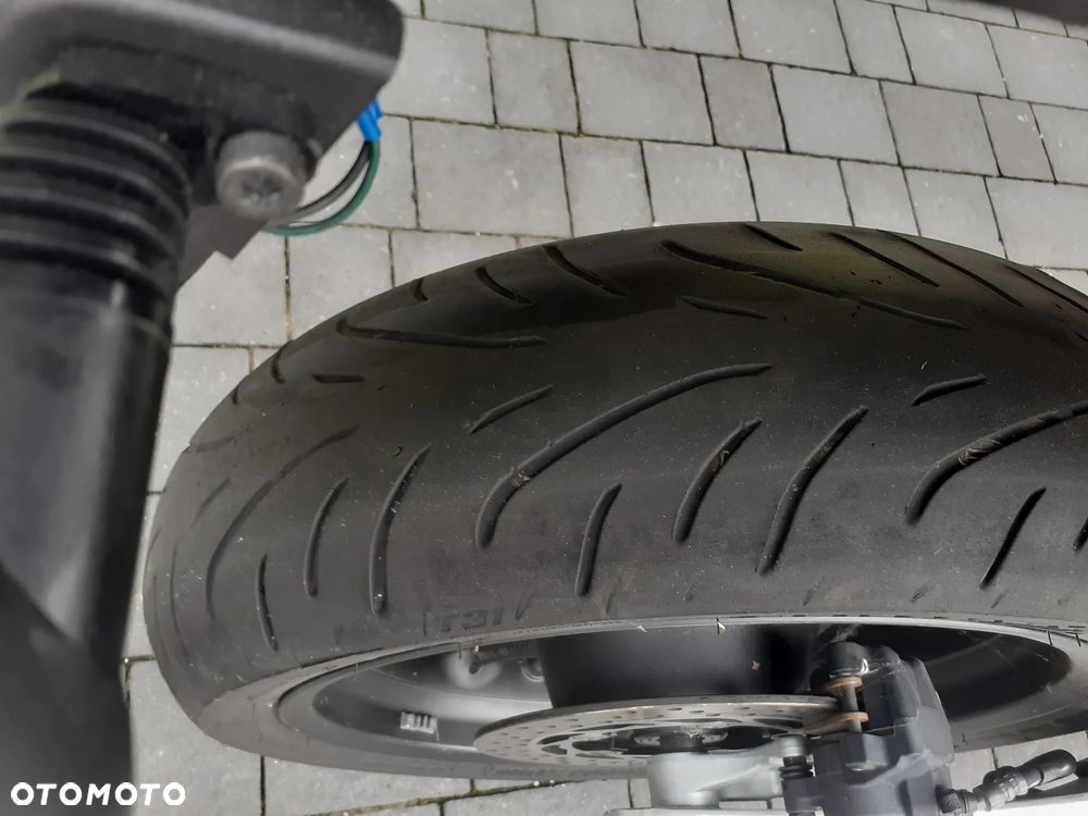 Yamaha MT - 12