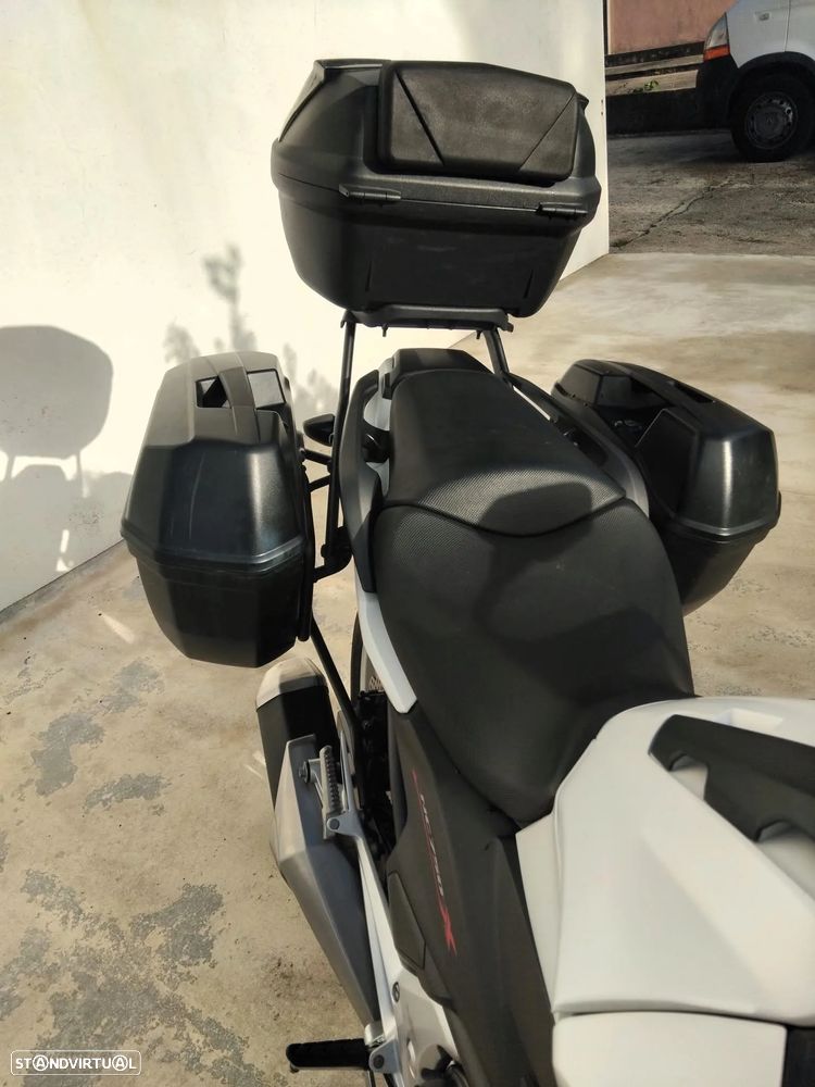 Honda NC750X - 4