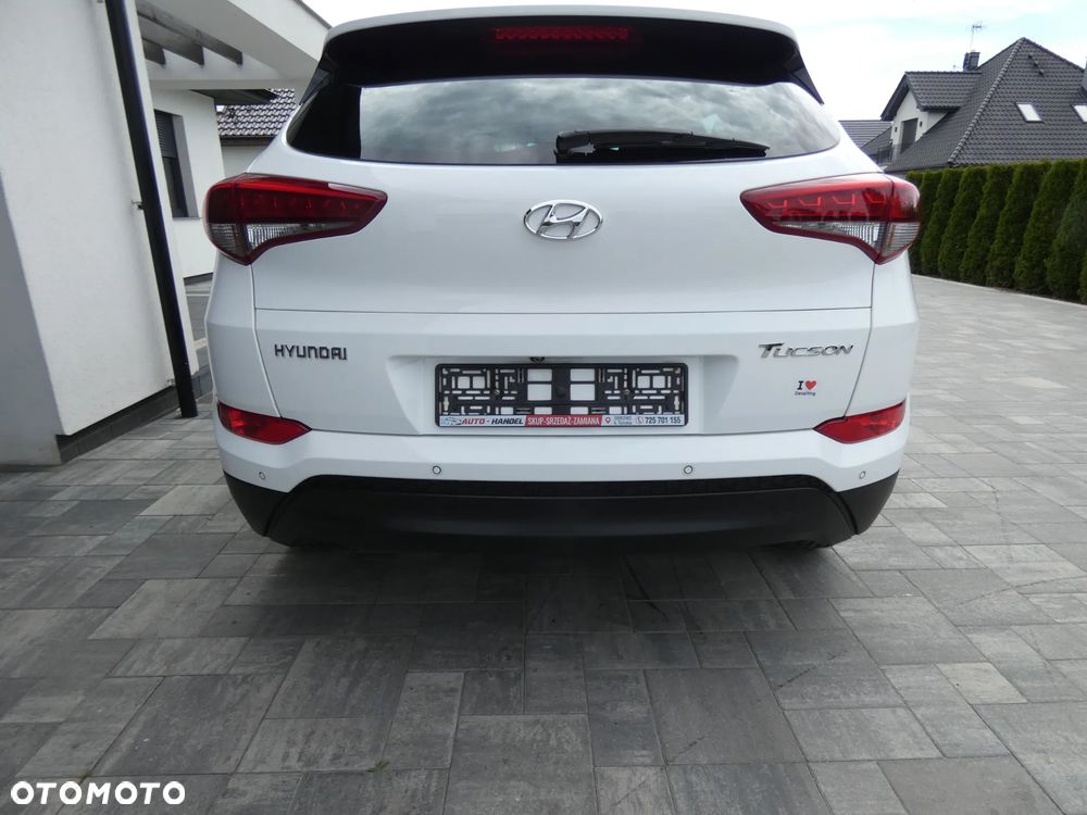 Hyundai Tucson 1.6 GDI BlueDrive Design 2WD - 11
