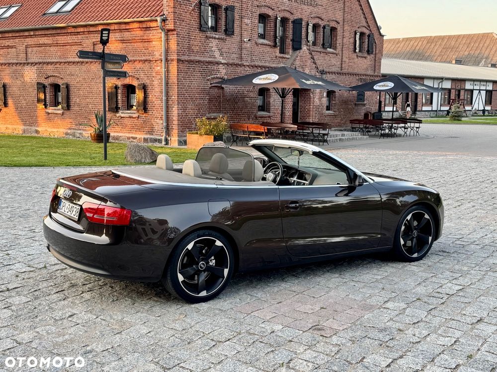 Audi A5 Cabrio - 38