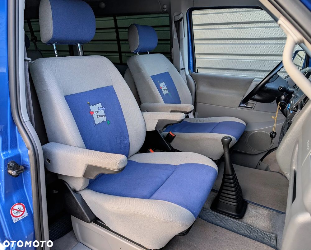 Volkswagen Multivan - 18