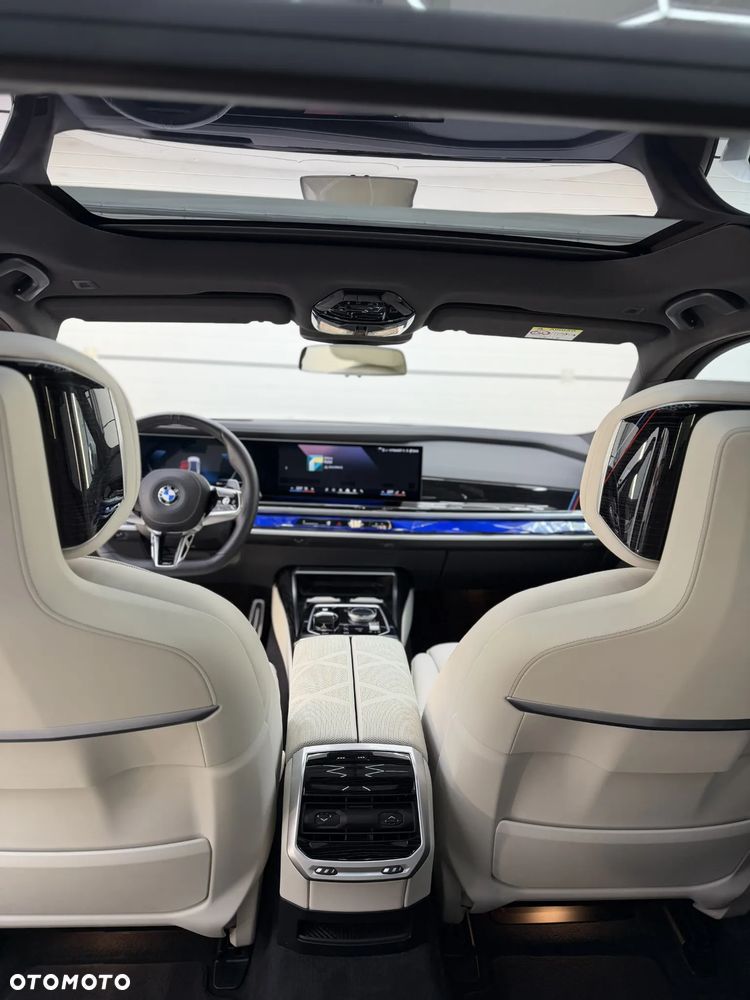 BMW Seria 7 740d xDrive mHEV sport - 9