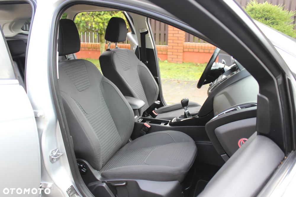 Ford Focus Turnier 1.5 EcoBlue Start-Stopp-System ST-LINE X - 13