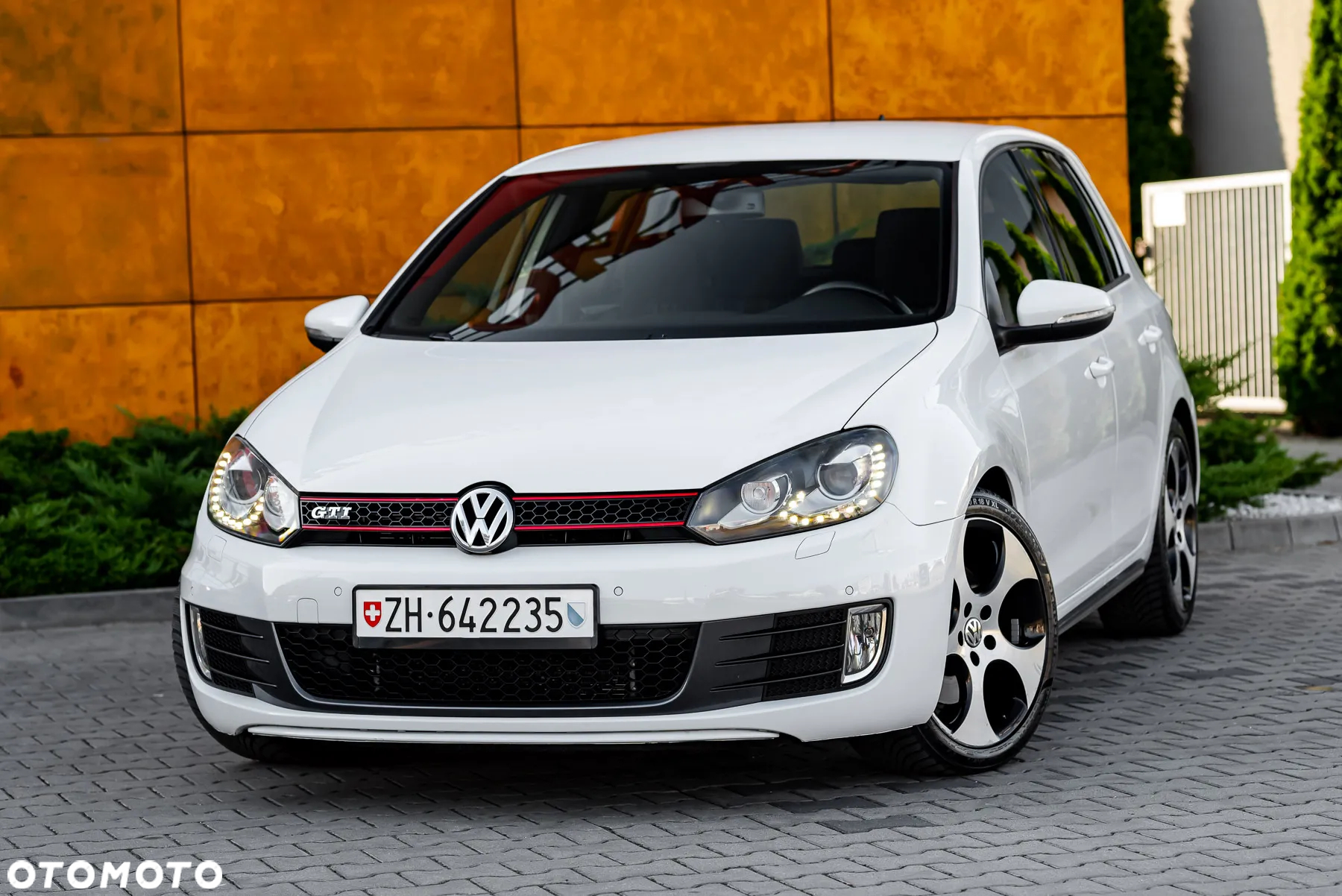 Volkswagen Golf 2.0 GTI DSG - 5