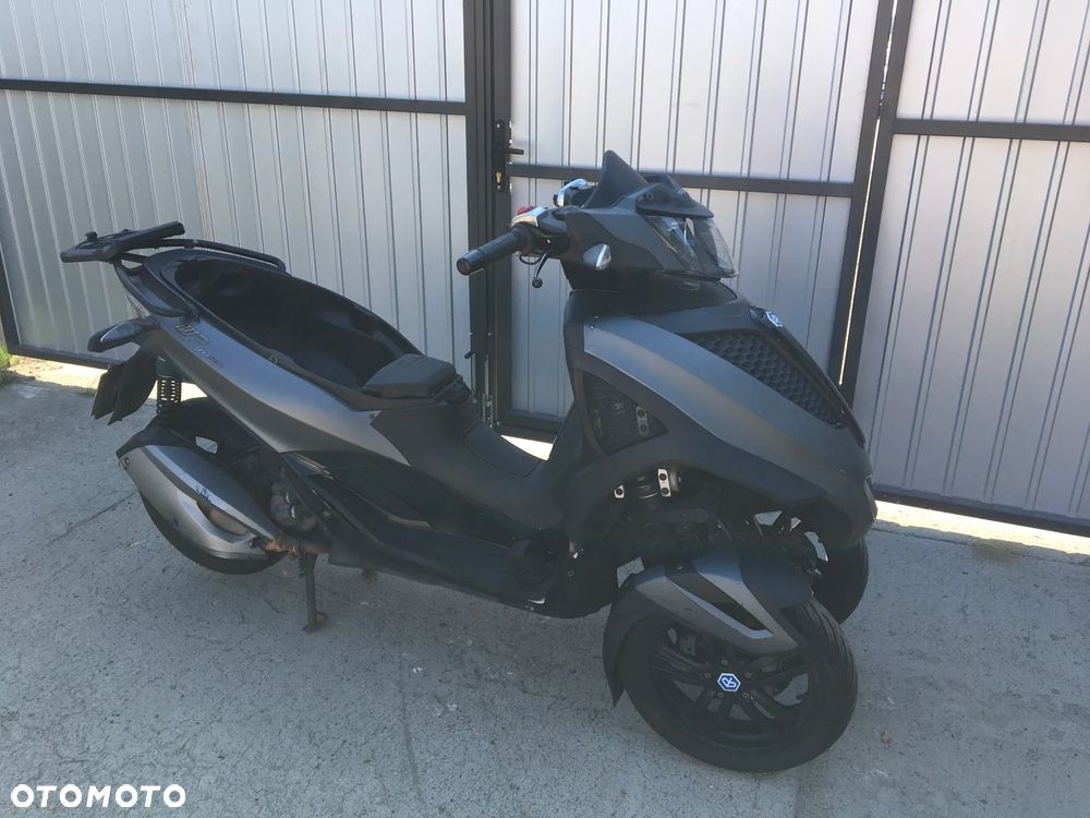 Piaggio MP-3 - 1