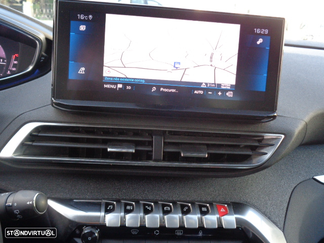 Peugeot 3008 1.5 BlueHDi Allure Pack EAT8 - 20