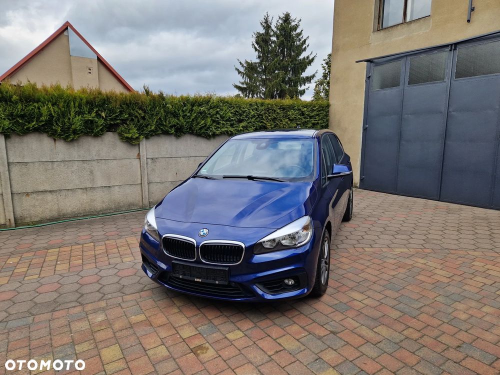 BMW Seria 2 218i - 5