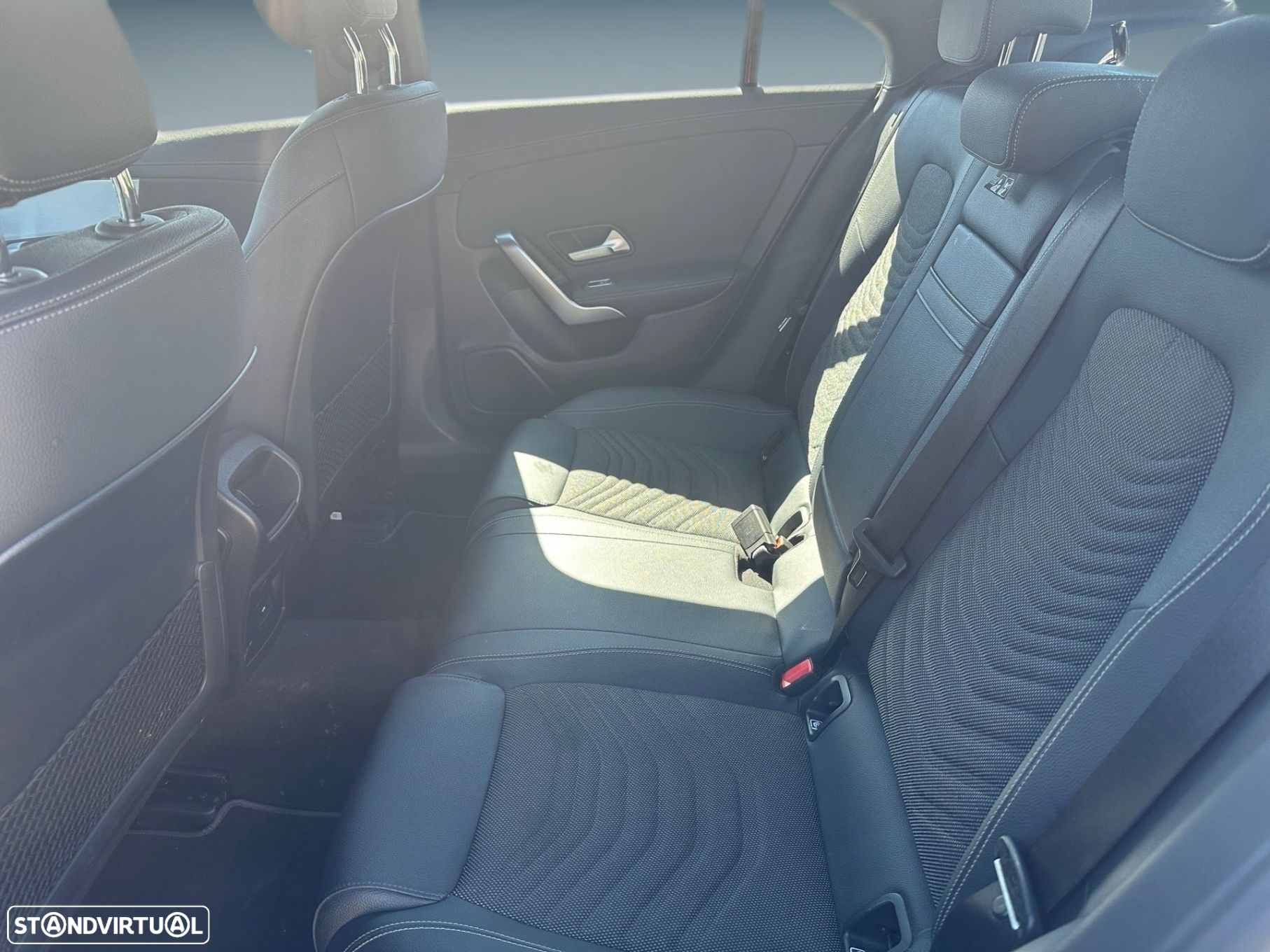 Mercedes-Benz CLA 250 e Progressive - 13