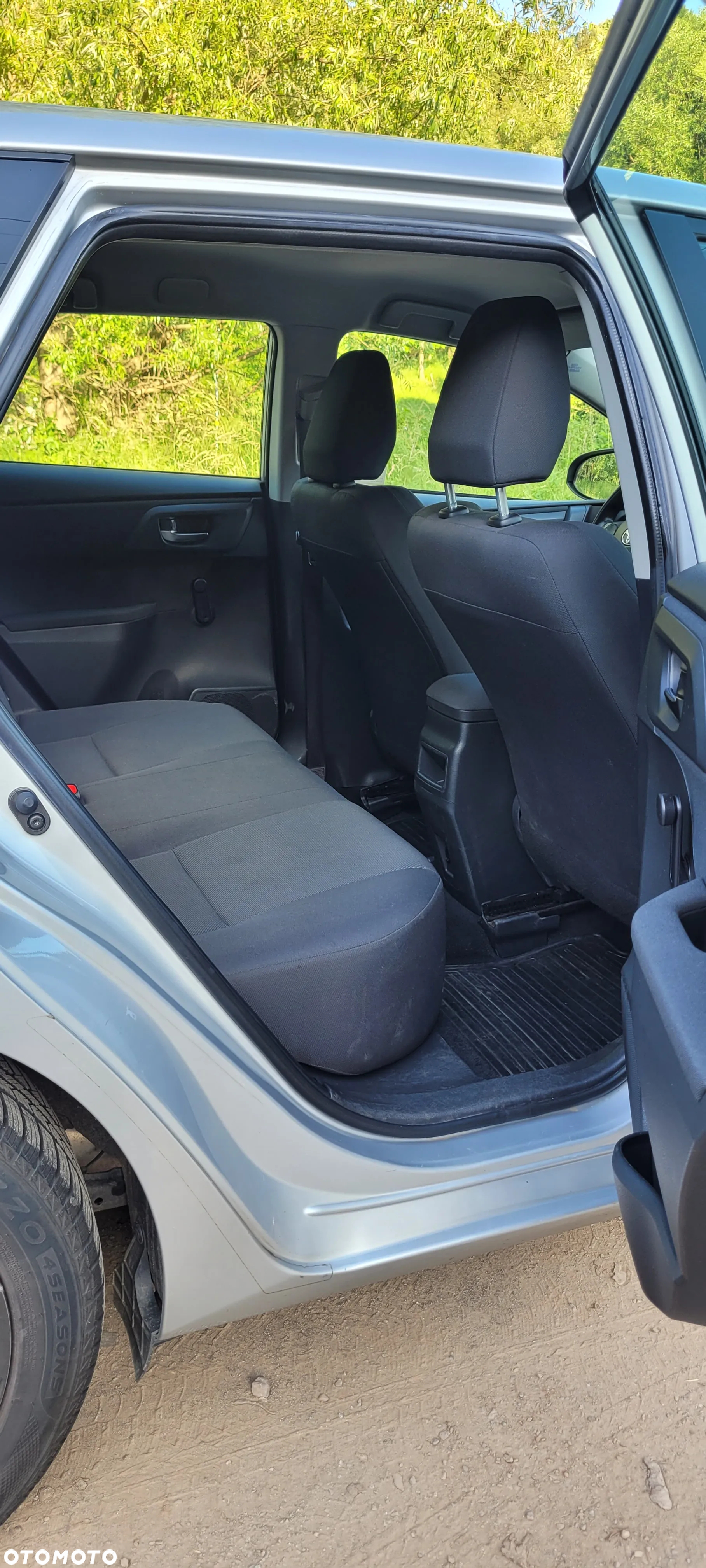 Toyota Auris 1.6 Active - 11