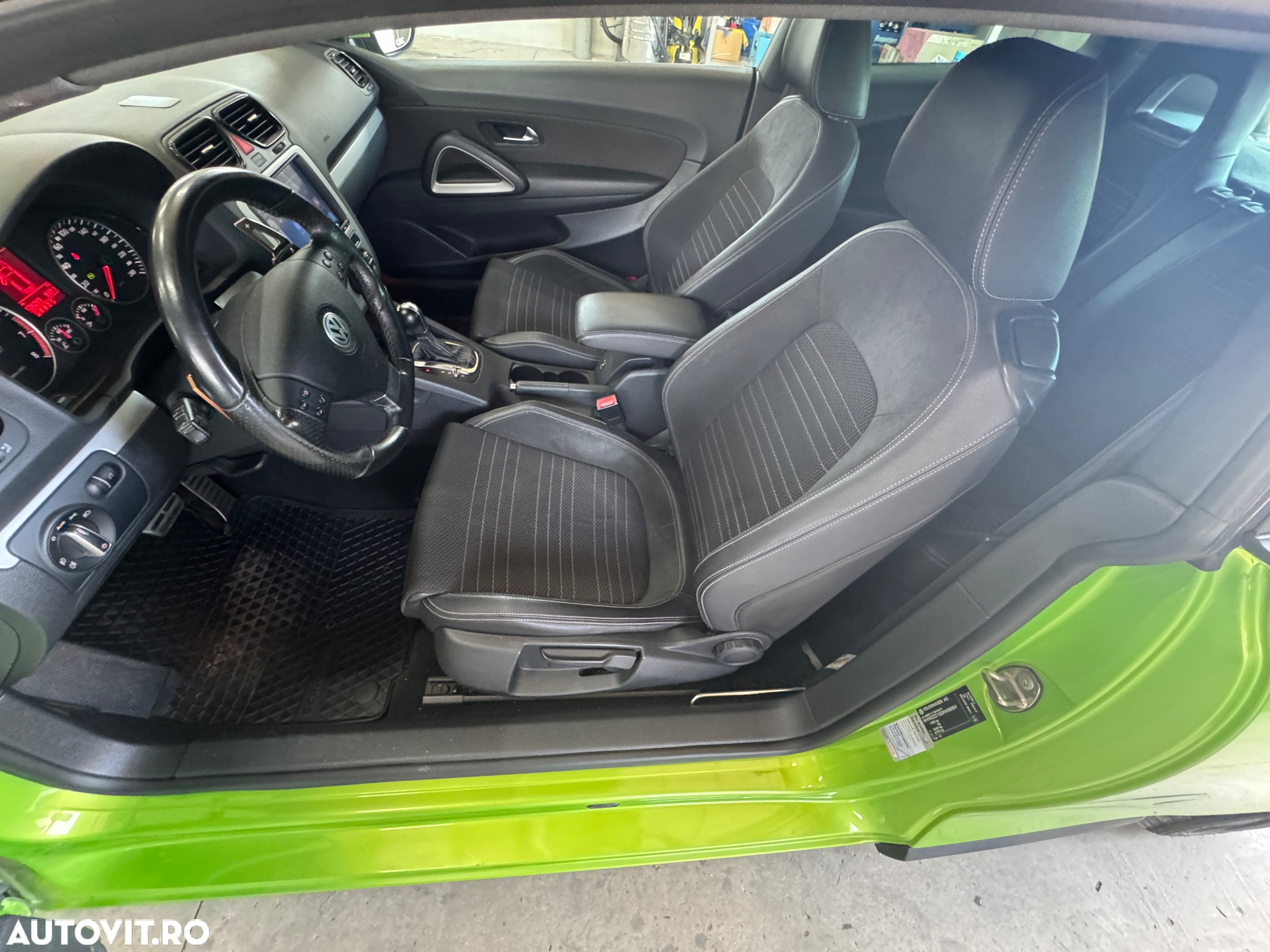 Volkswagen Scirocco 2.0 TSI DSG - 14