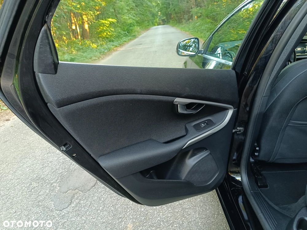 Volvo V40 D2 Drive-E Kinetic - 26