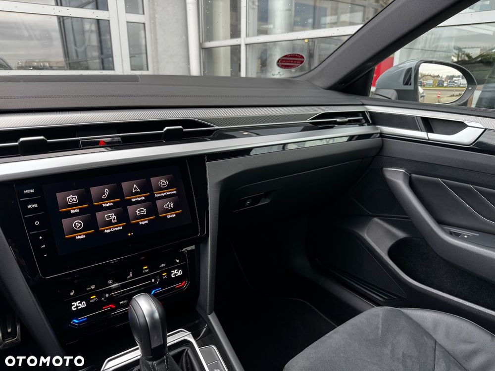 Volkswagen Arteon 2.0 TDI SCR DSG R-Line - 16