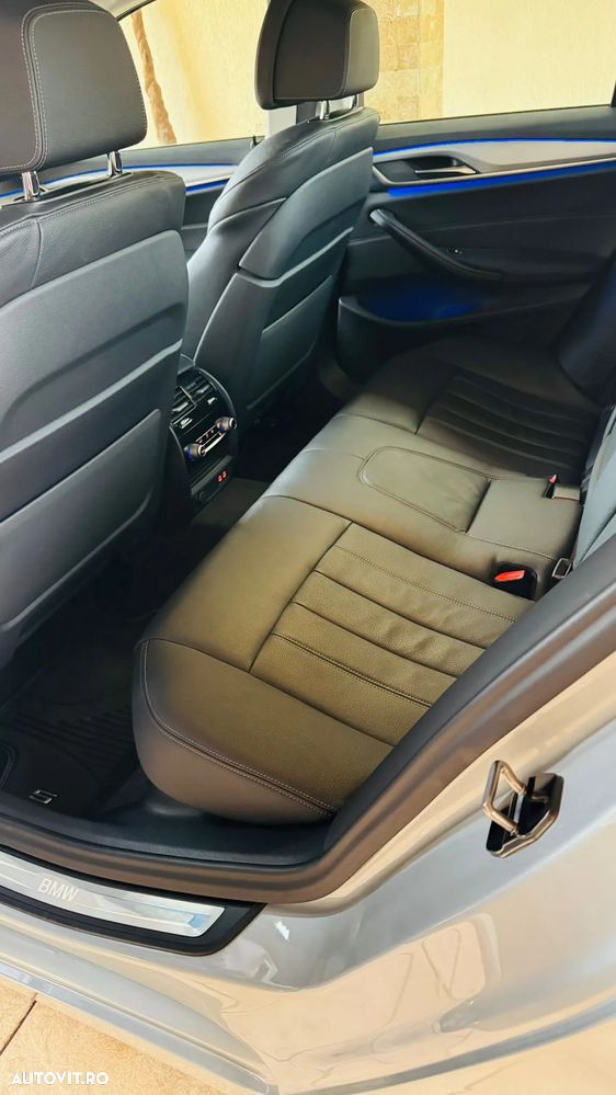 BMW Seria 5 540i Aut. Sport Line - 22