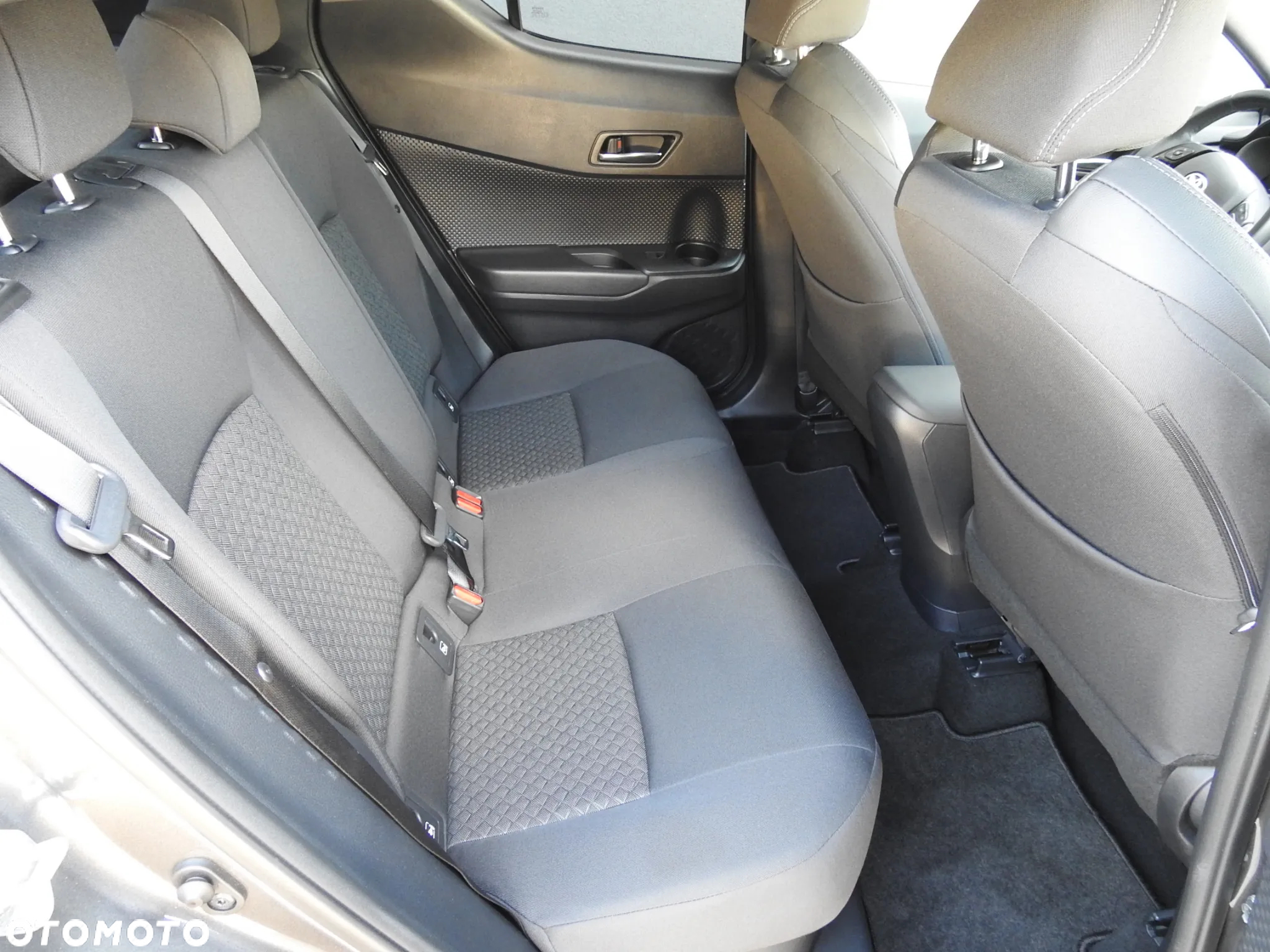 Toyota C-HR 1.8 Hybrid Style - 14