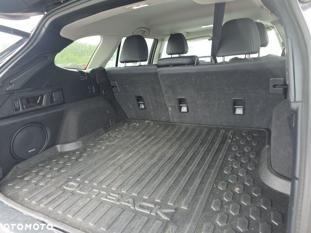 Subaru Outback - 12