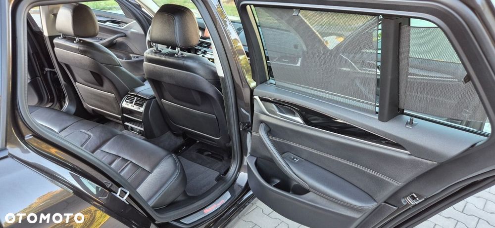 BMW Seria 5 520d Sport Line - 17