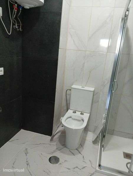 T1 Modelo para Arrendamento - Grande imagem: 5/7