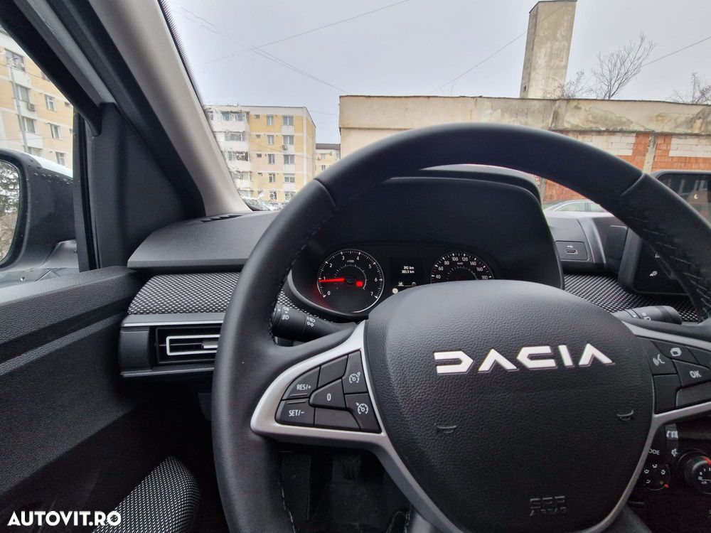 Dacia Sandero - 6