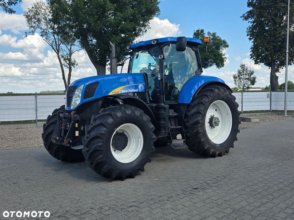 New Holland T7030 PC 2011R - 26