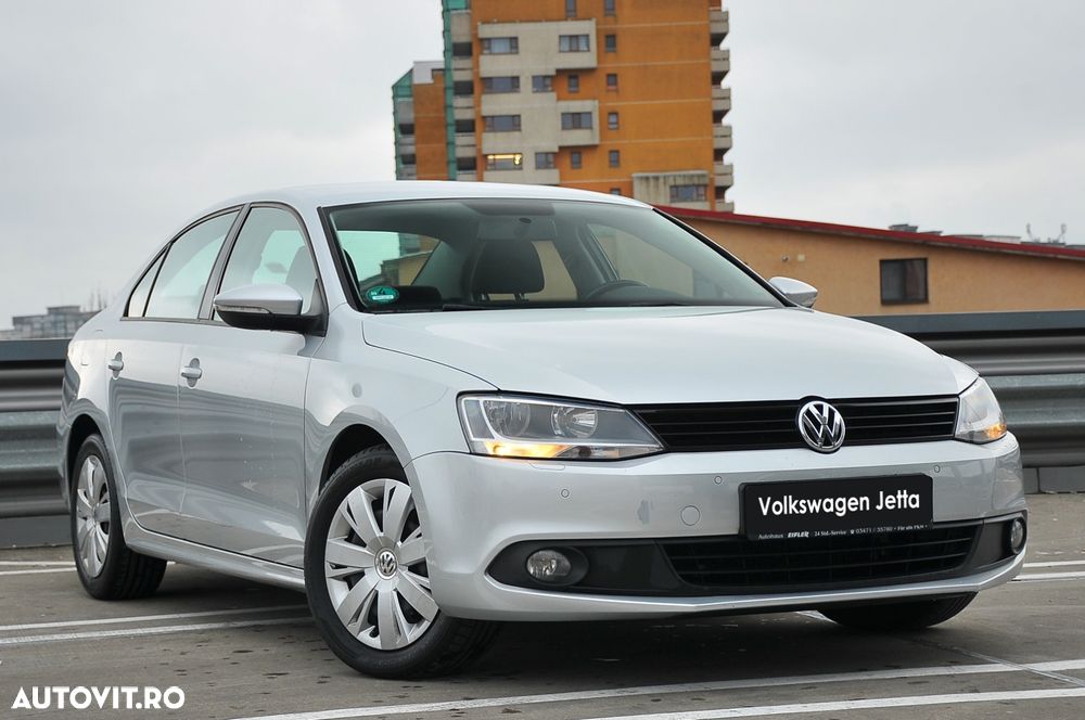 Volkswagen Jetta 1.2 TSI Trendline - 4