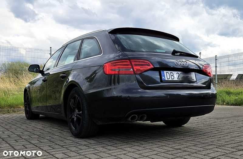 Audi A4 Avant 2.0 TDI - 19