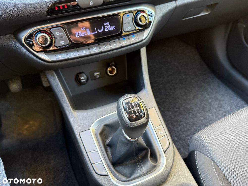 Hyundai i30 1.5 DPI Comfort - 20