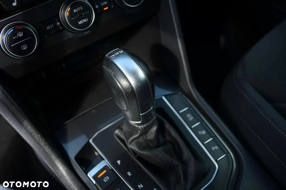 Volkswagen Tiguan - 20