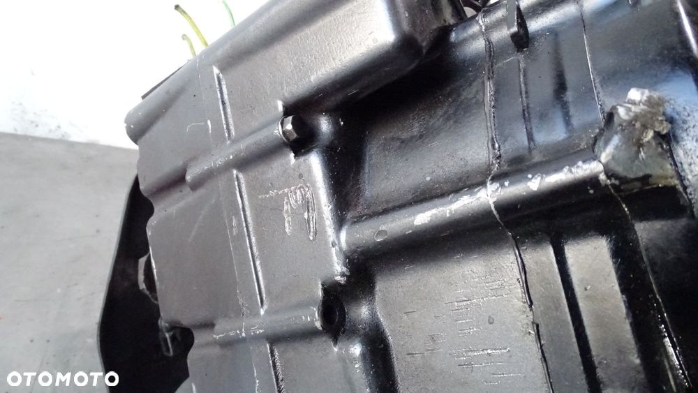 Dół silnika kartery wał Suzuki SV 650 99-02r. Gaźnik Kod P503 - 9