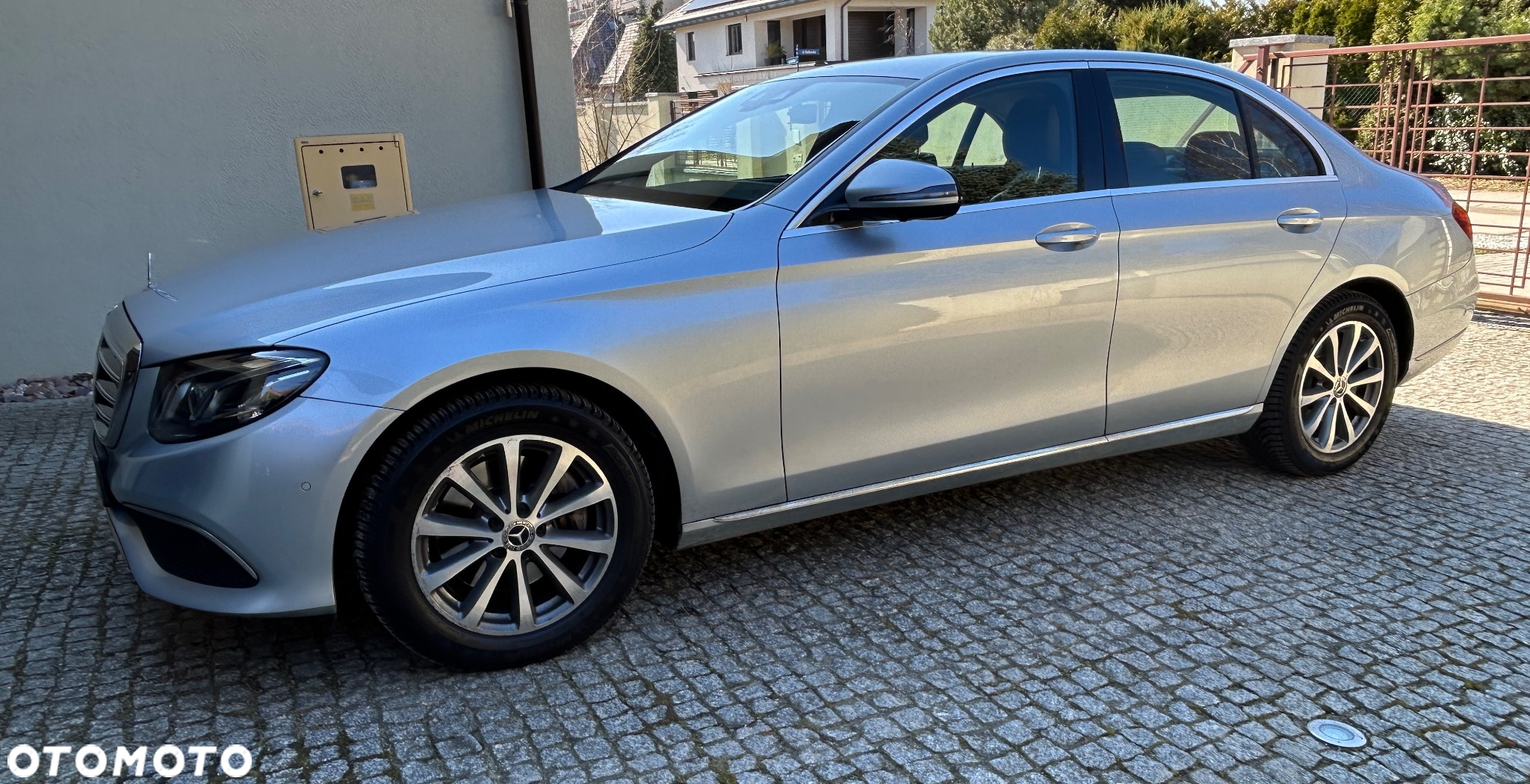 Mercedes-Benz Klasa E 200 4-Matic 9G-TRONIC - 3