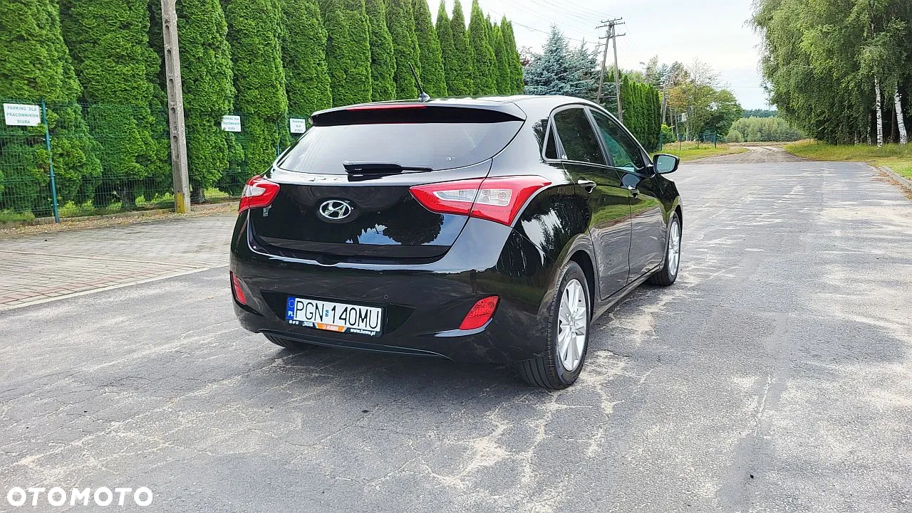 Hyundai i30 1.4 Intro Edition - 14