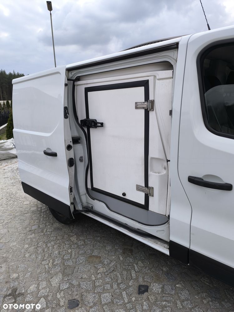 Nissan NV300 - 6