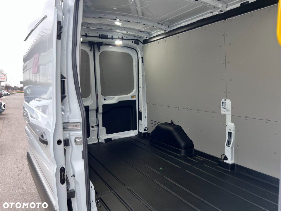Ford Nowy Transit - 5