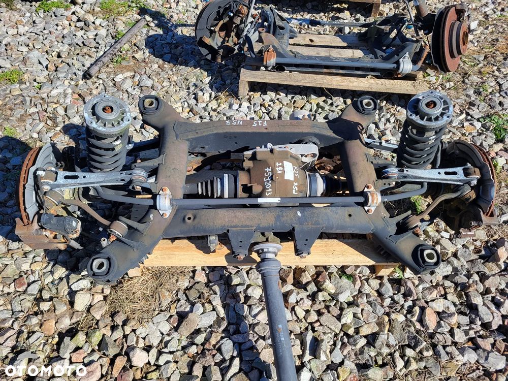 Bmw x3 F25 x4 f26 zawieszenie tył sanki zwrotnica wahacze - 1