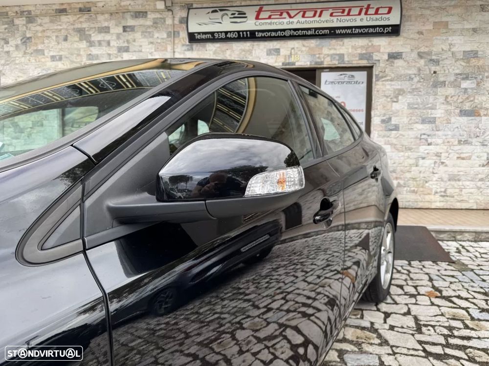 Volvo V40 2.0 D2 Momentum - 19