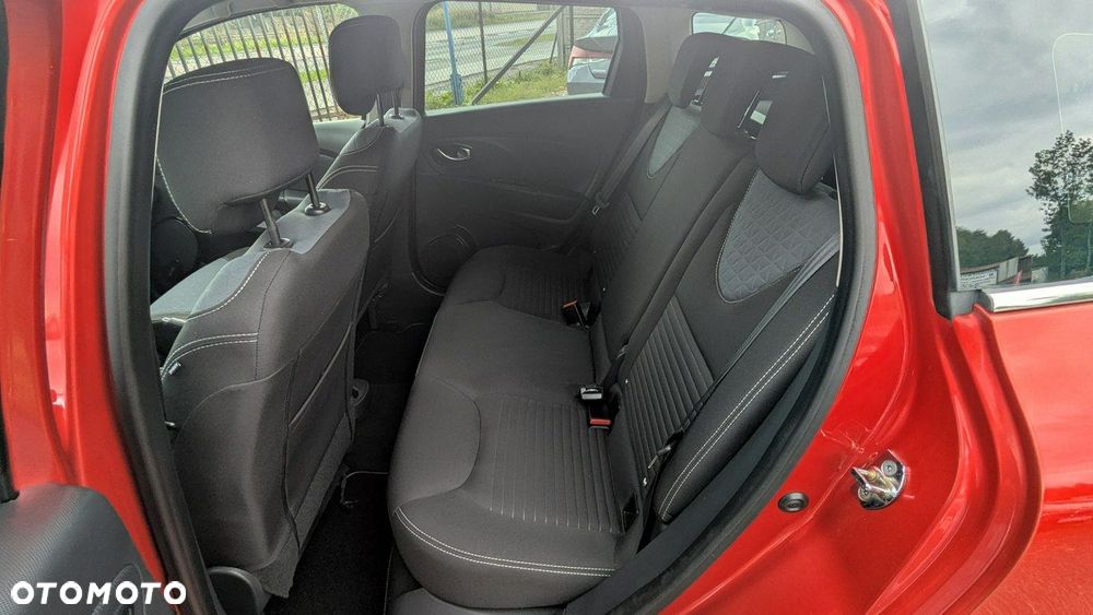 Renault Clio - 15