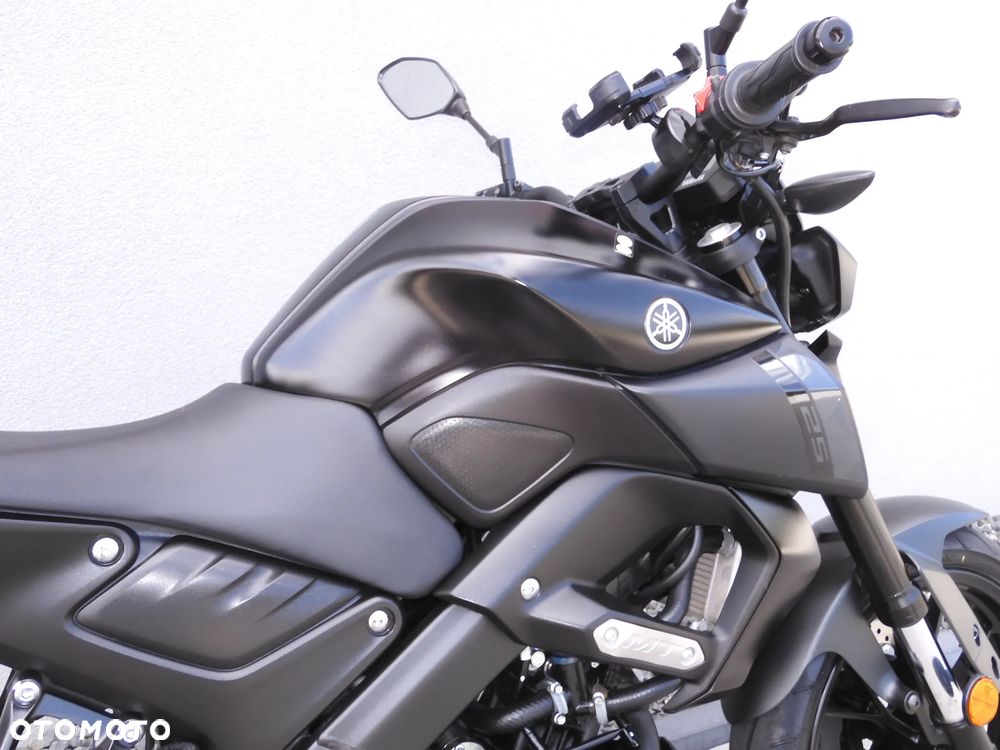 Yamaha MT - 12