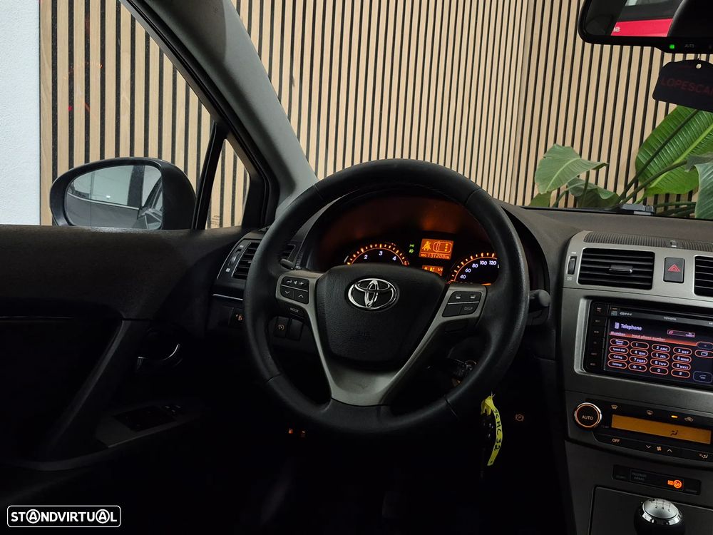 Toyota Avensis 2.0 D-4D Exclusive +Pele+GPS — fotografia 21