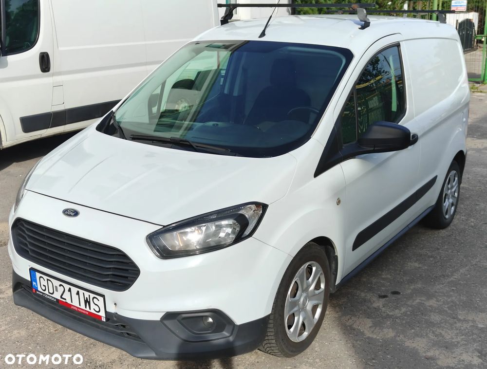 Ford Transit Courier - 1