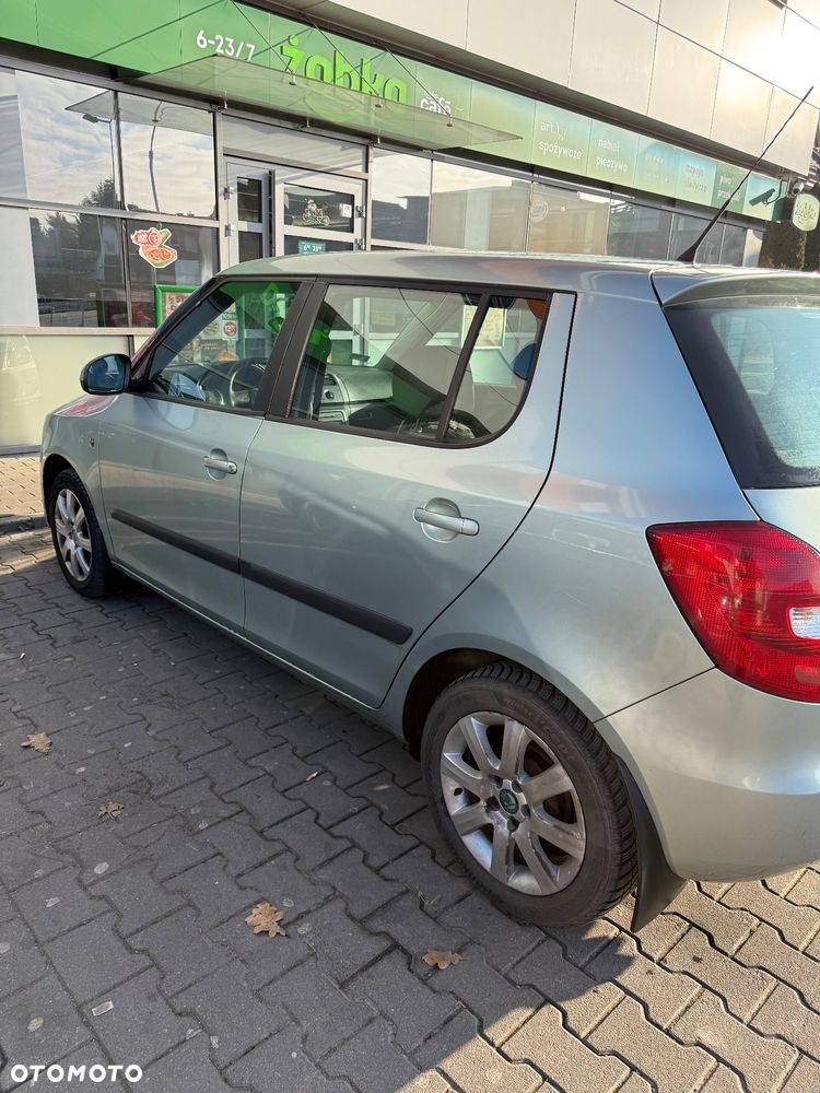 Skoda Fabia 1.2 TSI Active - 4