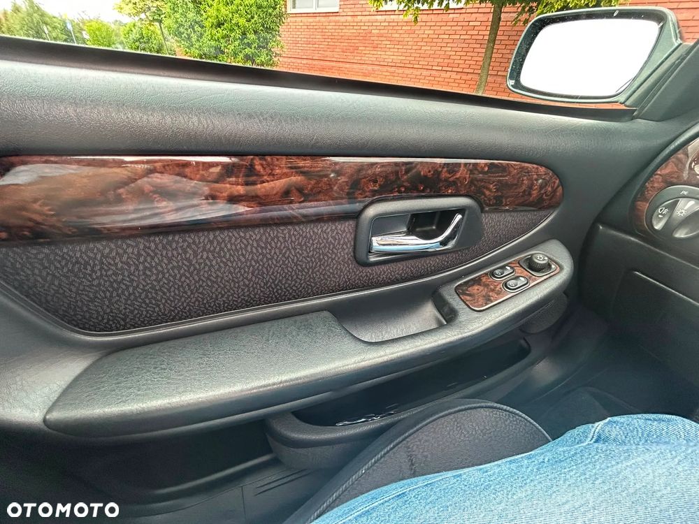 Ford Scorpio 2.0-16 CLX - 16