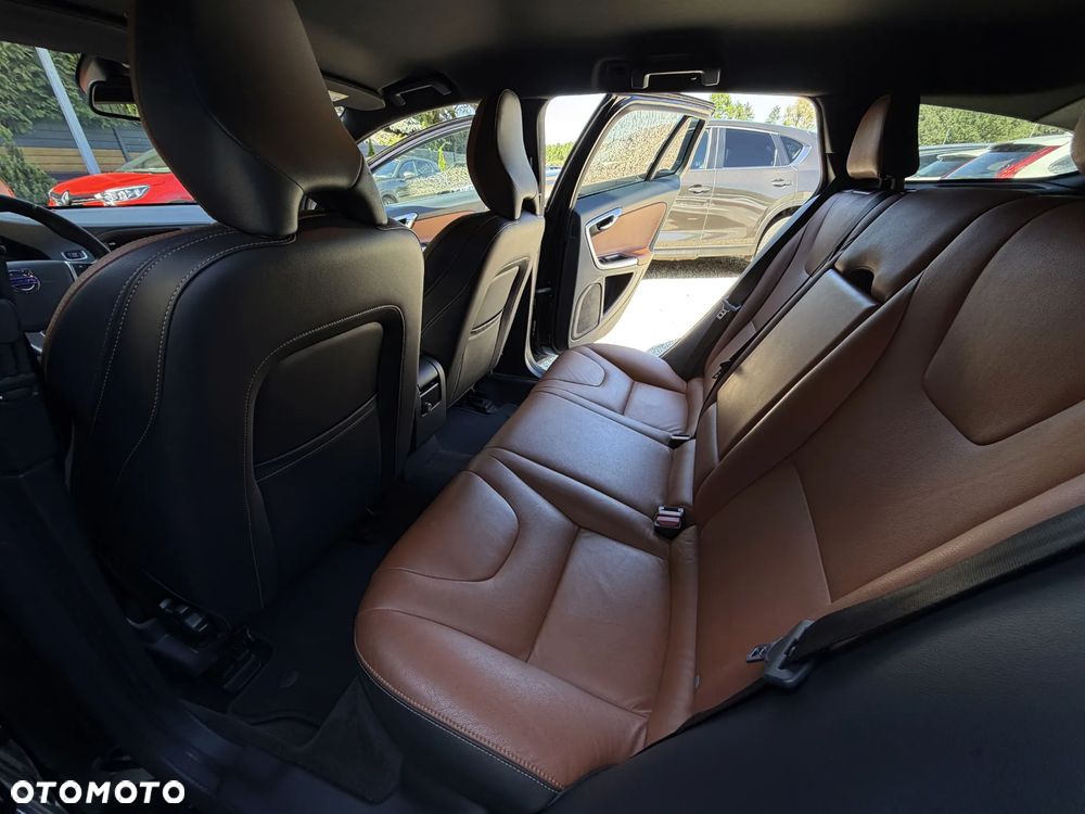 Volvo V60 D4 Drive-E Summum - 21