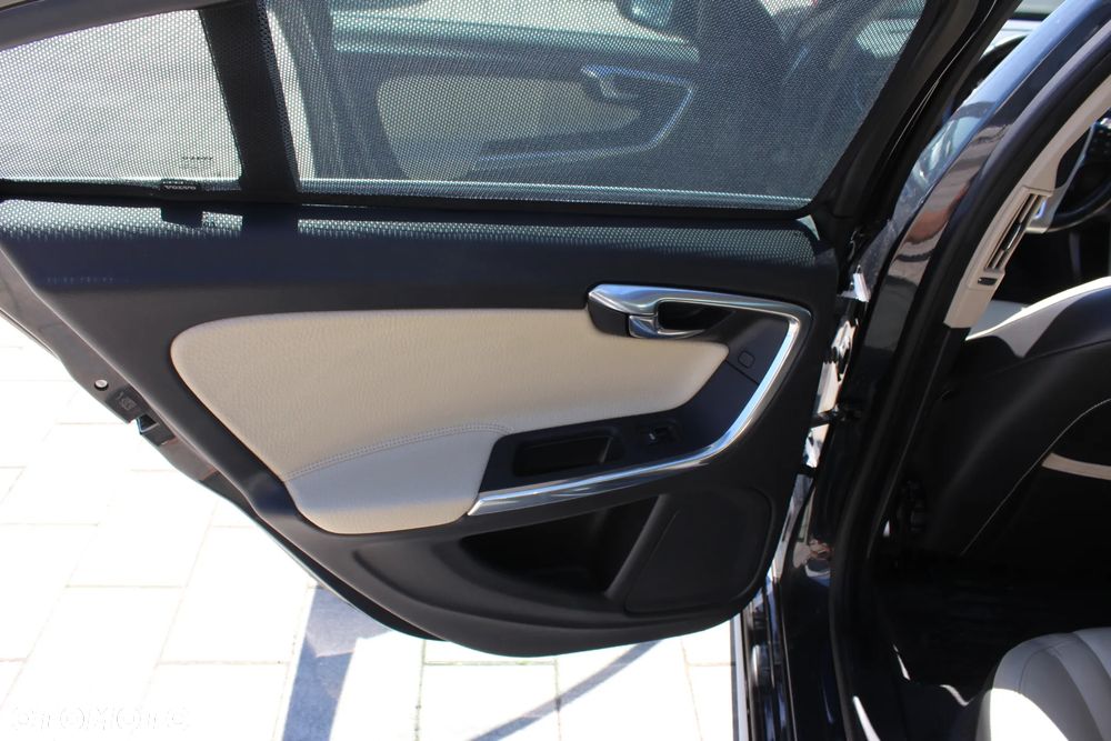 Volvo S60 T3 Summum - 20