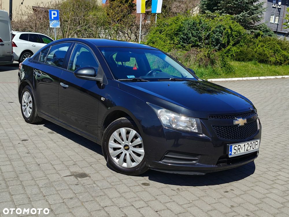 Chevrolet Cruze 1.6 LS - 3