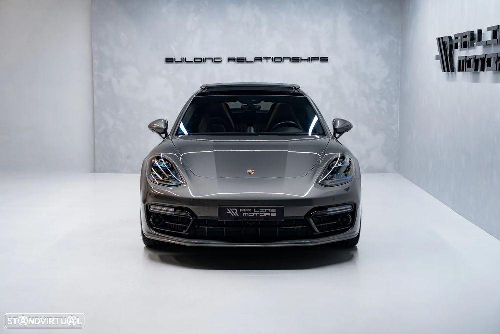 Porsche Panamera Sport Turismo 4 E-Hybrid - 5